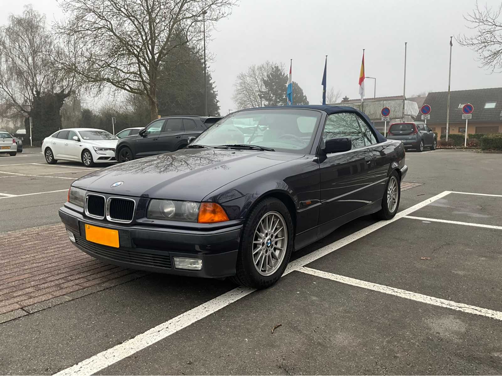 BMW 328i Cabriolet Vintage Cars > 15