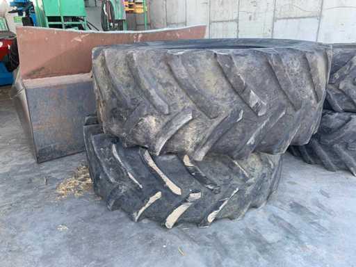 BKT AGRIMAX BT 765 710/70R42 BKT - Agrimax BT 765 - 71070R42 - Gomme (2 pezzi)