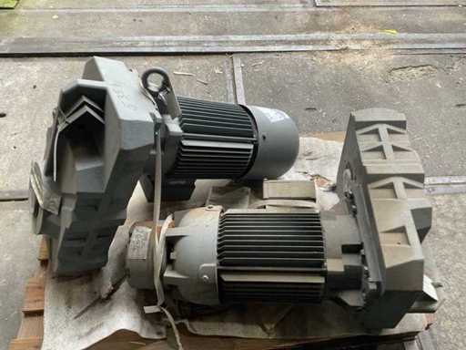 Bauer Electric motor with gearbox (2x)