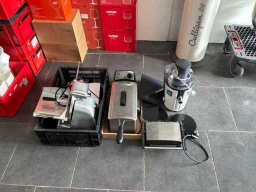 Diverse keukenapparatuur