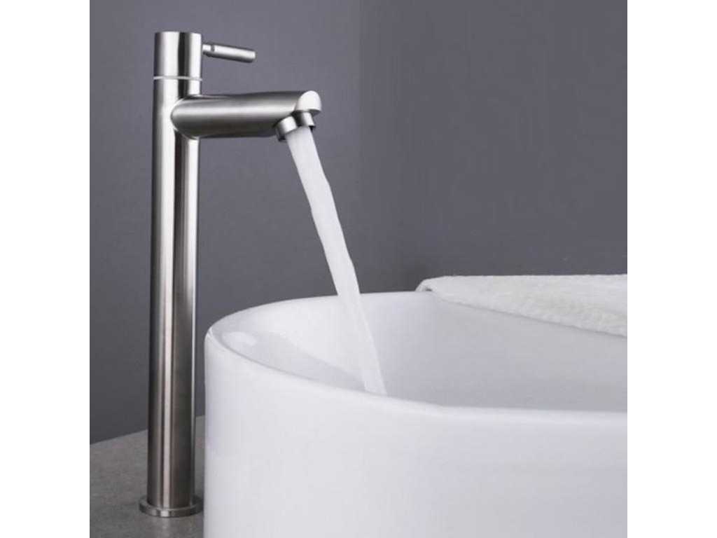 5 pieces Fountain faucet 8304 brushed stainless steel