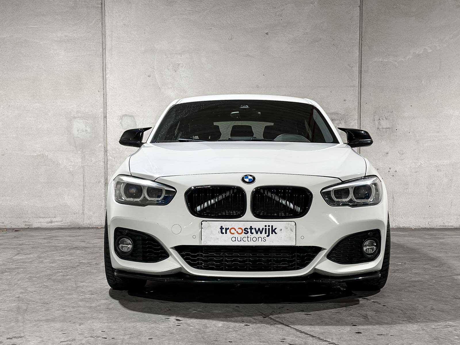 BMW 118i Edition M Sport Shadow High Executive 1-serie 134pk 2019, P-613-RT 