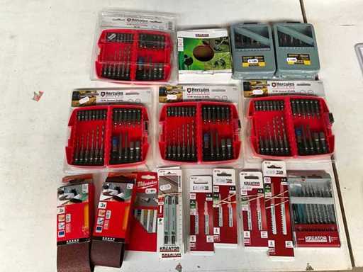 Diverse mărci de accesorii pentru unelte