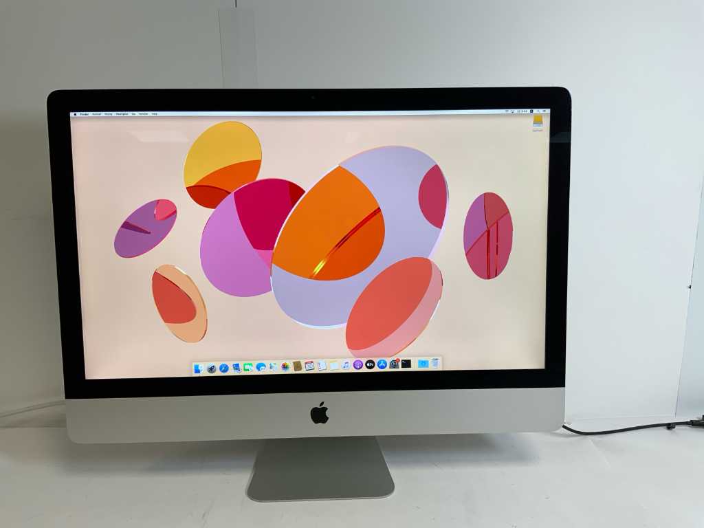 Apple iMac 17.1 27", Core(TM) i5 6. Generation, 16 GB RAM, 1 TB SSD, AMD Radeon HD 7850 2 GB AII-In-One Schreibtisch