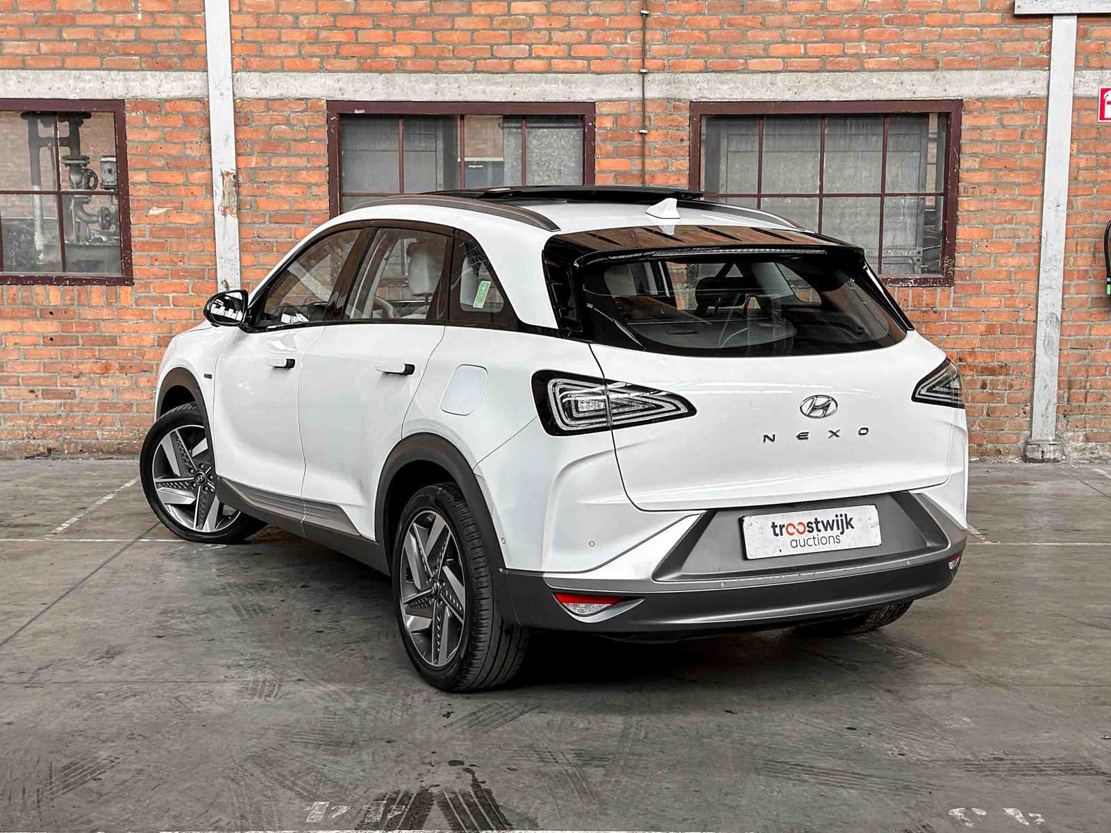 Hyundai NEXO FCEV Plus Pack 163pk 2020 (Origineel-NL), J-193-NB