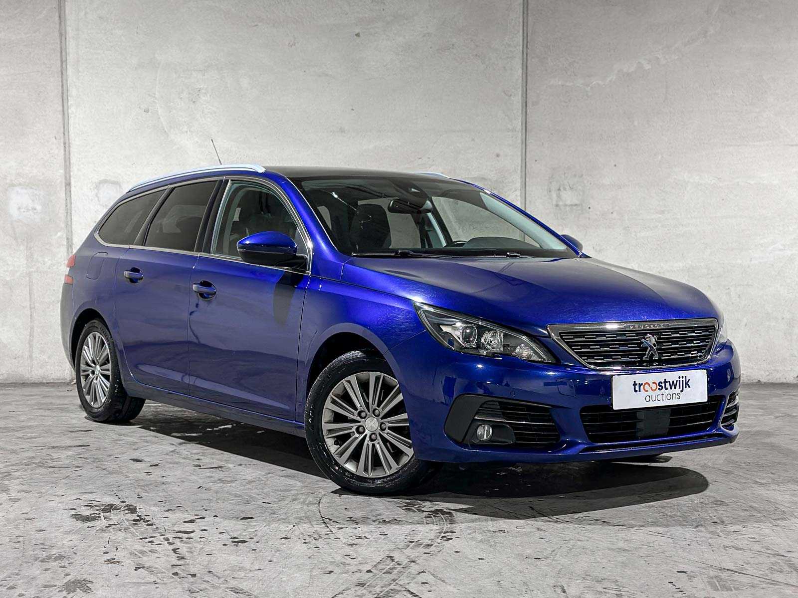 Peugeot 308 SW 1.2 PureTech Blue Lease Premium 5D 131pk 2020 (Origineel-NL), H-199-PD