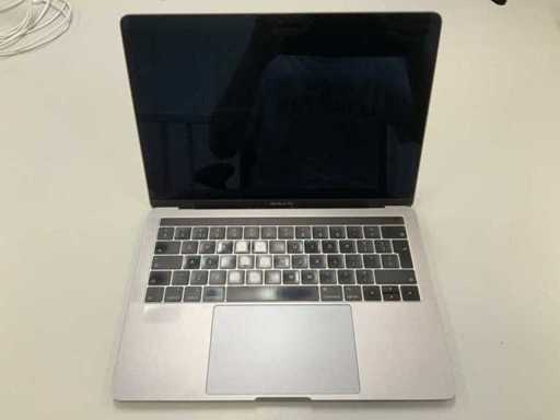 Apple A1989 13-inch MacBook Pro MR9R2N/A Laptop