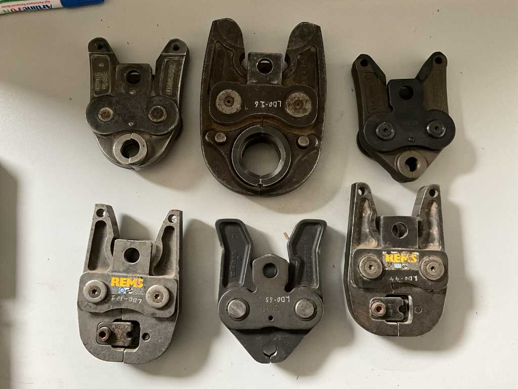 6 different press jaws including REMS and GEBERIT