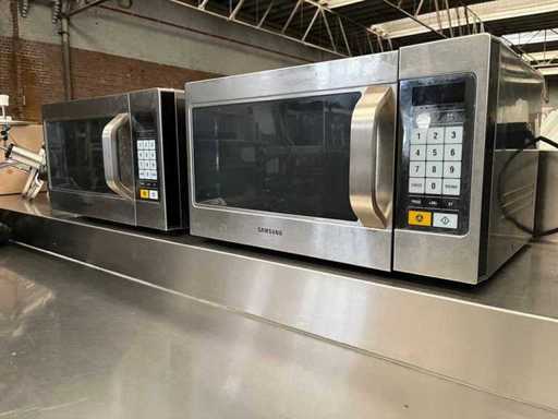 Samsung - CM1089A - Microonde 26 litri 1050W (2x)