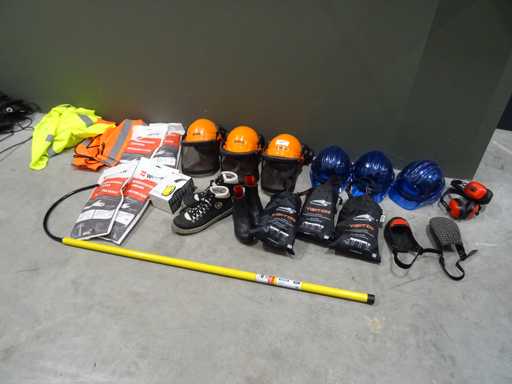 Batch of safety accessories