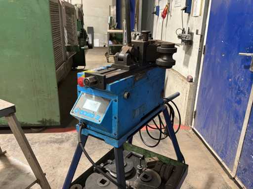 2002 COC UNI60A1D Maszyna Zginająca