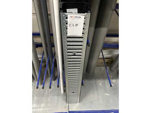 Kunststoffleitungsrinne mit verzinktem Gitter (6x)