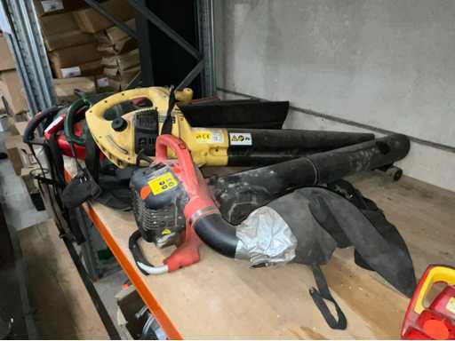 Vari soffiatori di foglie (5 volte)