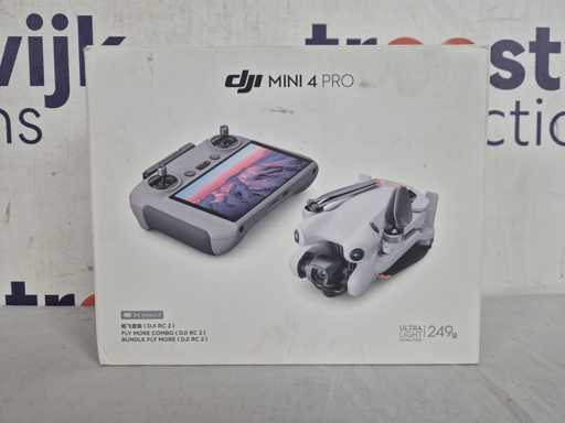 DJI Mini 4 Pro - Drone - Fly More Combo - Met RC331 Smart Controller