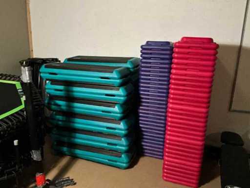 Équipements et accessoires pour les sports de fête