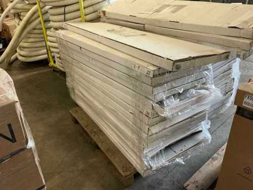 Radiatori montati a parete (16x)