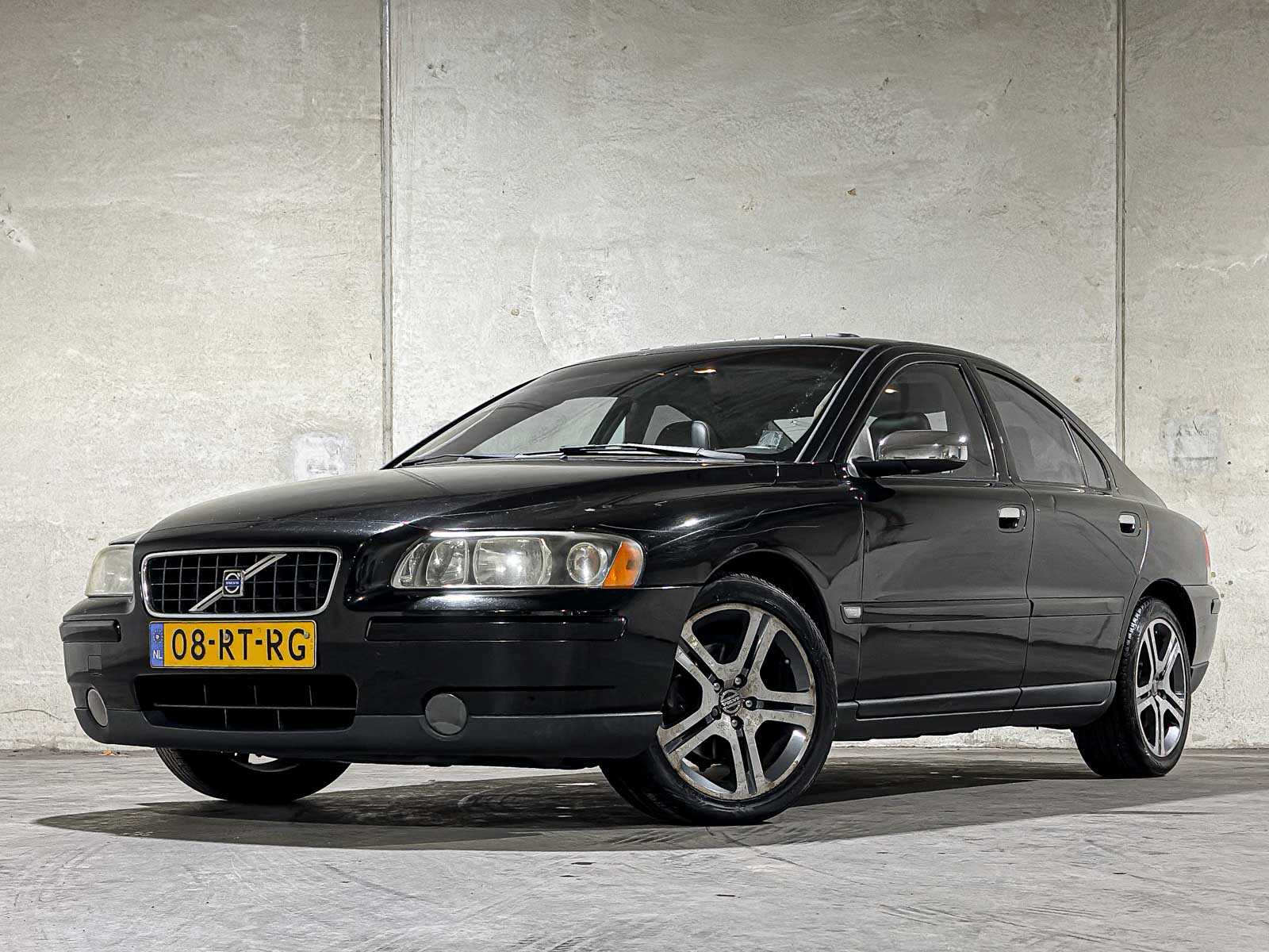 Volvo S60 2.4D Kinetic 125pk 2005 (Origineel-NL), 08-RT-RG
