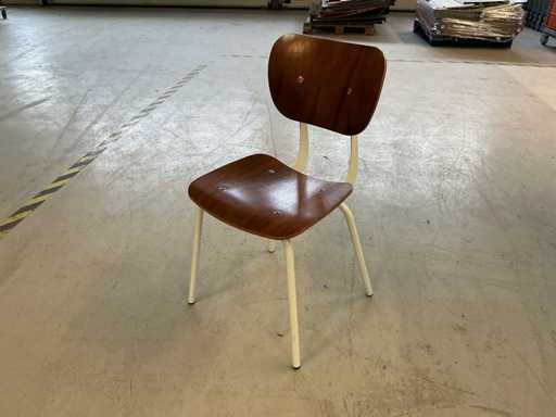 Eetkamerstoel met houten rug (4x)