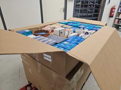 Batch of Auto Parts