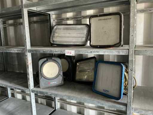 Mixed lot of lighting