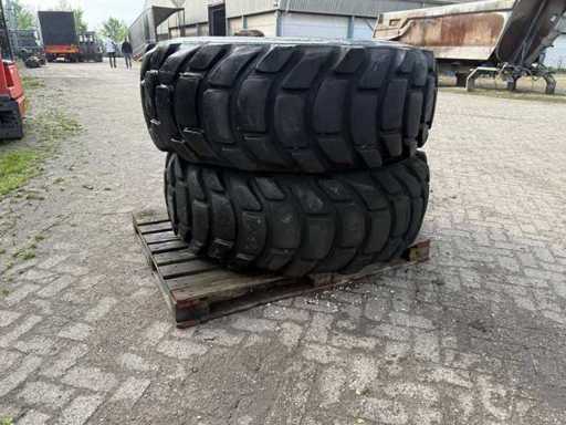 Michelin - Tire 20.5R25 (2x)