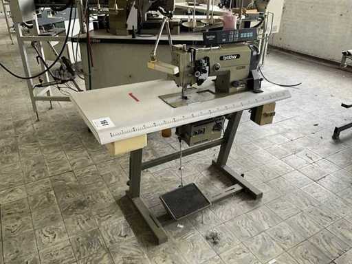 Brother LT2 B845 903 2-naalds naaimachine