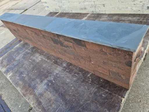 Wall blocks including cover tiles (approx. 888 pieces)