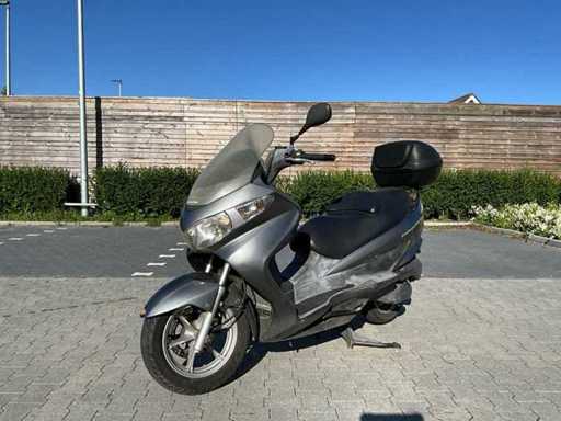 Suzuki Scooter AN 200 Burgman Motocicletă