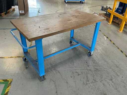 Workbench with wheels 1500 × 800 × 870 mm