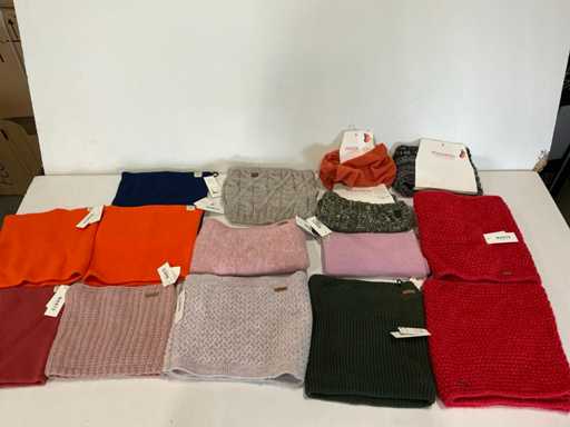 Partia różnych ocieplaczy Barts/Maximo (15x)