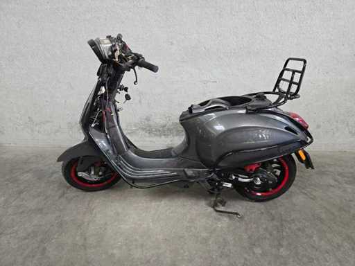 Vespa - Mustață Scuter - Sprint - Moped 4T versiunea 25km dgz85s