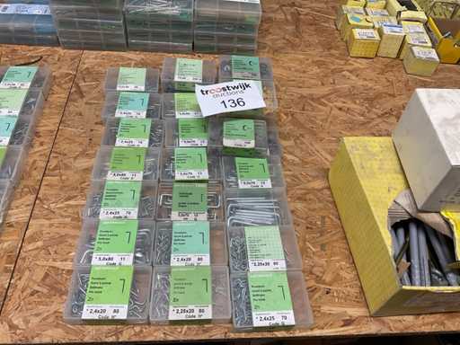 26 doosjes puntduimen; afdekkapjes