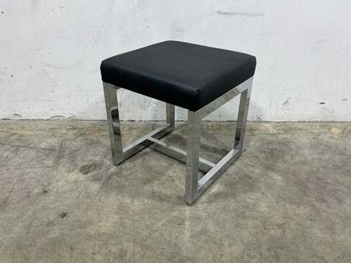 Fitting room pouf (4x)