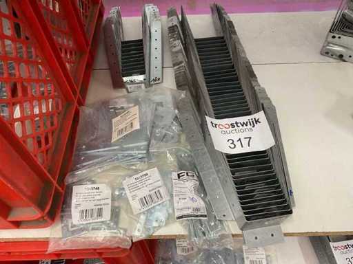 Balkenstützen und Holzverbindungen