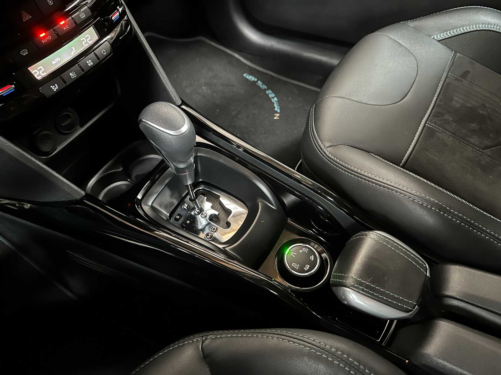 Peugeot 2008 1.2 PureTech GT-Line 109pk 2018, HLH-96-S