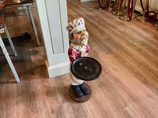 Decoration cook with plateau