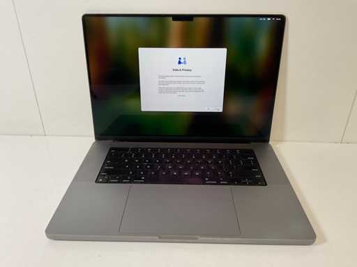 Apple MacBook Pro 16", Apple M1 Pro, 16GB RAM, 512GB NVMe Laptop