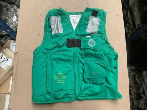 Life preserver vest