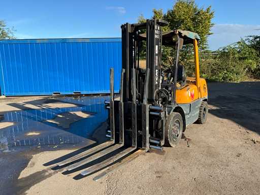 1998 TC, FD30Z5T Chariot élévateur