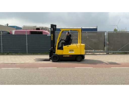 ad3889ff-1cd5-4be6-b6b6-9e71b059258c.mp4