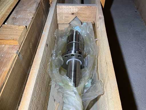 Șurub cu bile de precizie