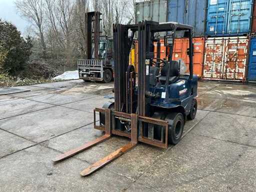 2001 Caterpillar DP 25K Gabelstapler