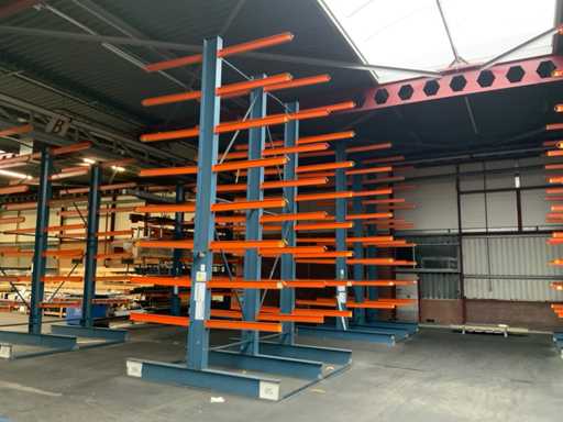 Doppelseitiges Auslegergestell (2x)