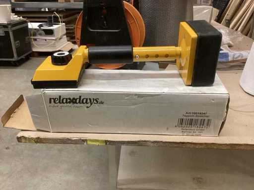 Întinzător pentru covoare Relaxdays