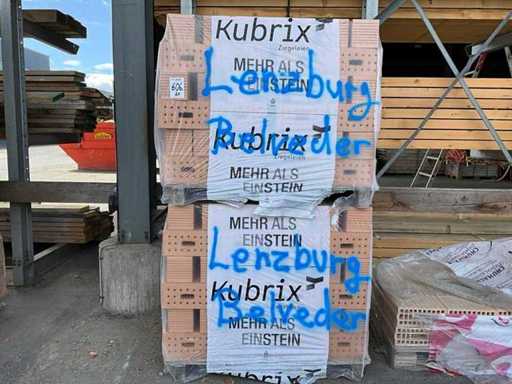 Kubrix Molti mattoni su 2 pallet
