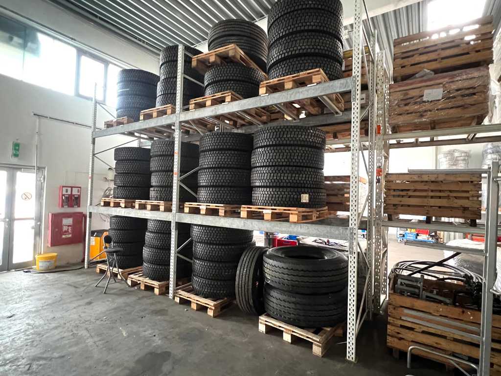 All weather/winter tyres (61x)