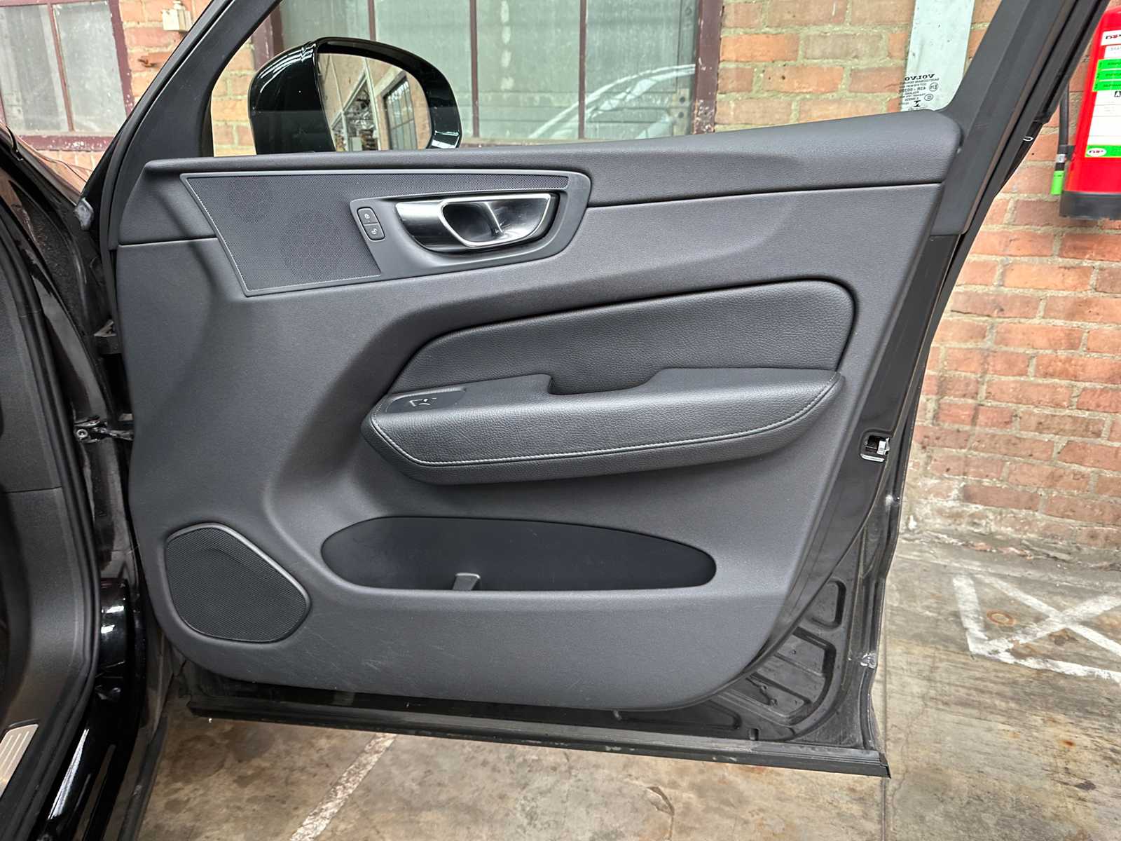 Volvo XC60 2.0 D4 AWD Momentum 190pk 2017, P-666-DB