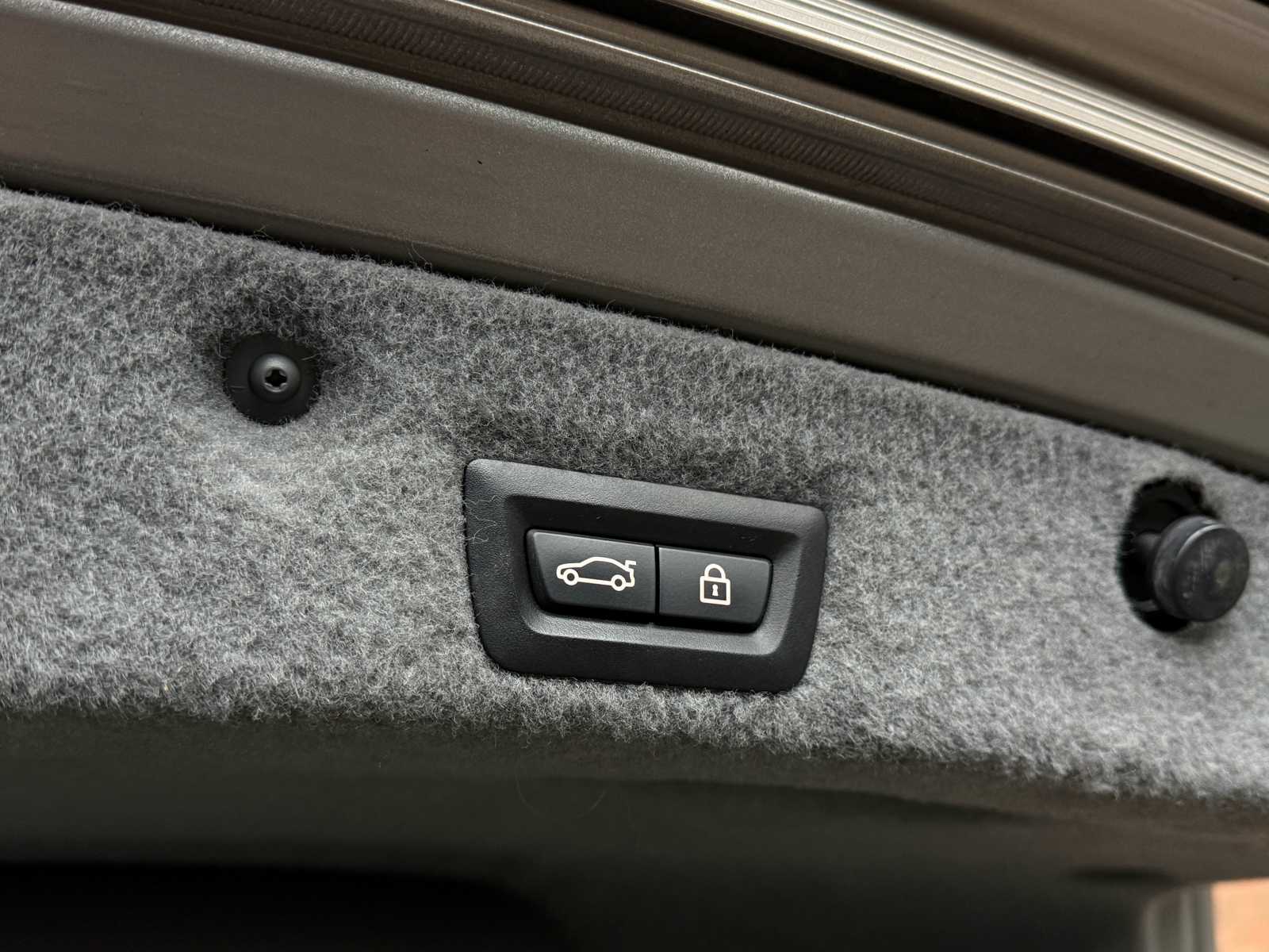 BMW 750i xDrive High 4.4 V8 Executive 408pk 2010 7-Serie, L-524-ZV