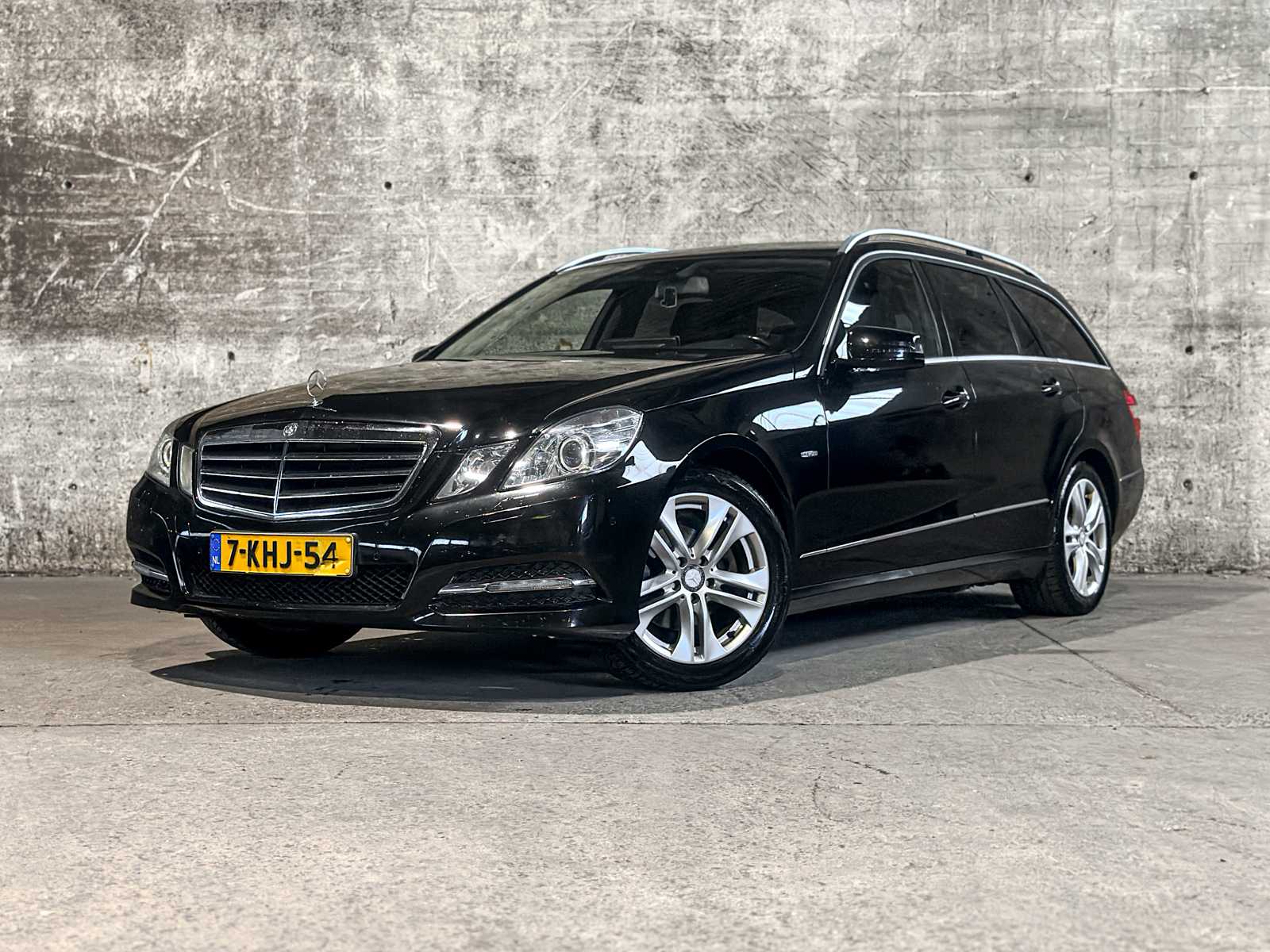 Mercedes-Benz E200 Estate CGI Business Class Avantgarde E-klasse 184pk 2012, 7-KHJ-54