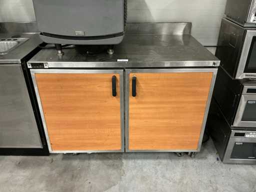 Ch?odniczy stó? warsztatowy